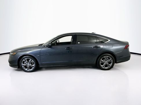 Used 2023 Honda Accord EX image 8