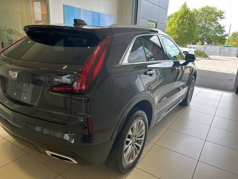 Used 2025 Cadillac XT4 Premium Luxury image 15