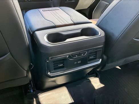 Used 2024 Chevrolet Silverado 2500 High Country w/ High Country Premium Package image 31