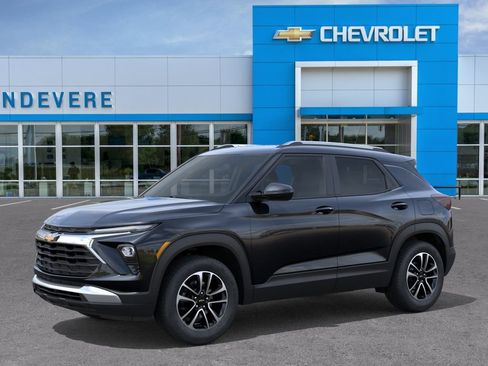New 2026 Chevrolet TrailBlazer LT w/ LT Cold Weather Package image 2