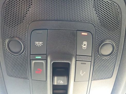 Used 2022 Audi Q3 2.0T Premium image 33