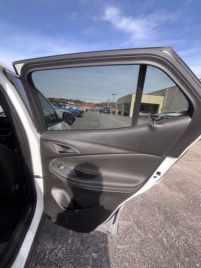 Used 2026 Buick Encore GX Preferred AWD/4WD image 21