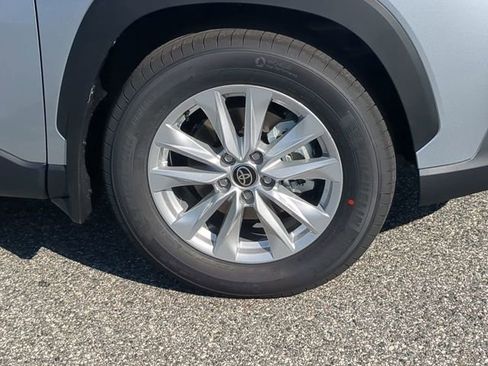 New 2026 Toyota Corolla Cross LE FWD image 11