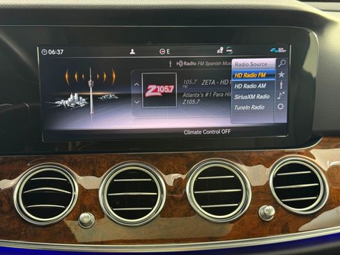 Used 2019 Mercedes-Benz E 300 w/ Premium 1 Package image 28