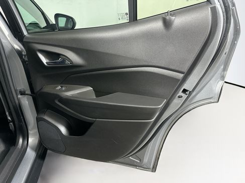 Used 2024 Chevrolet Trax LS FWD image 29