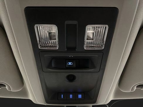 Used 2017 RAM 1500 Laramie image 27