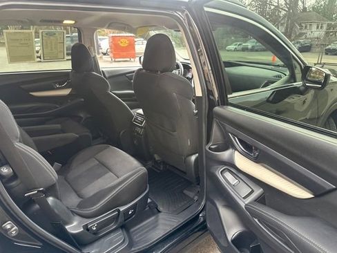 Used 2020 Subaru Ascent Premium w/ Convenience Package AWD/4WD image 19