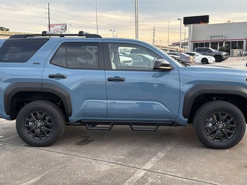 New 2026 Toyota 4Runner SR5 image 6