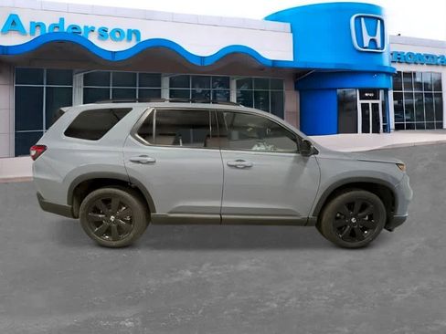 New 2025 Honda Pilot Black Edition image 8