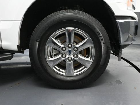 Used 2020 Ford F150 XLT w/ Equipment Group 302A Luxury image 18