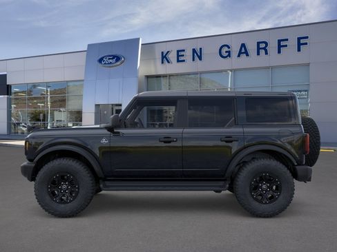 New 2026 Ford Bronco Outer Banks w/ Sasquatch Package AWD/4WD image 3