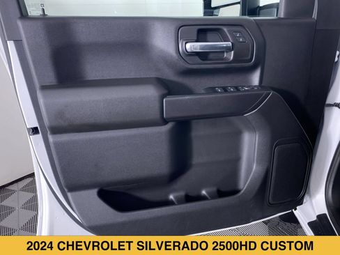 Certified 2024 Chevrolet Silverado 2500 Custom w/ Custom Value Package AWD/4WD image 11