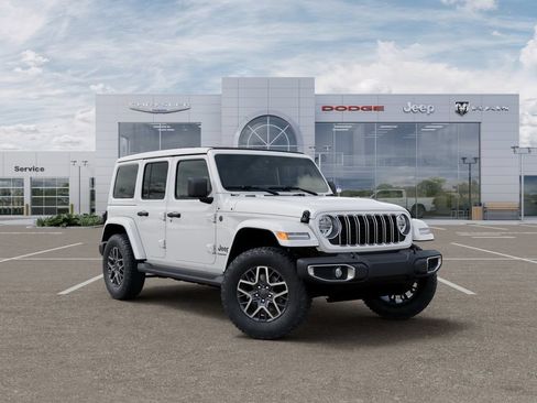 New 2026 Jeep Wrangler Unlimited Sahara AWD/4WD image 5