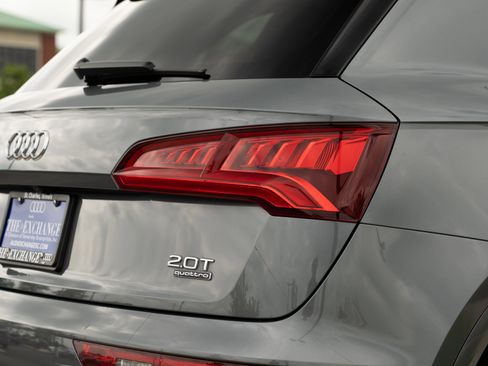 Used 2018 Audi Q5 2.0T Premium Plus w/ Premium Plus Package AWD/4WD image 30