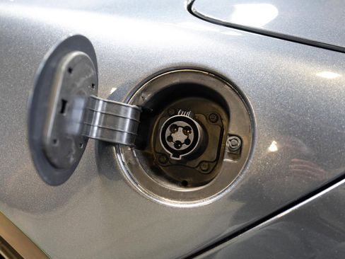 Used 2012 Fisker Karma EcoSport RWD image 85