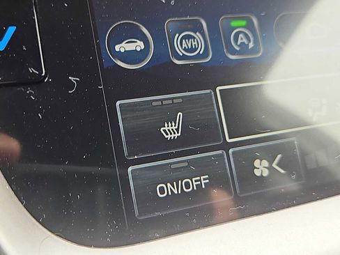 Used 2025 Subaru Outback Premium AWD/4WD image 17