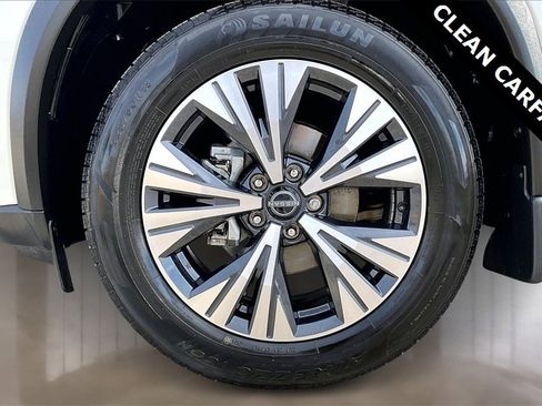 Used 2023 Nissan Rogue SV image 8