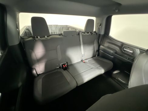 Used 2019 Chevrolet Silverado 1500 LT RWD image 30