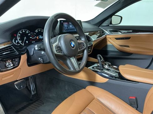 Used 2018 BMW M550i xDrive w/ Dynamic Handling Package AWD/4WD image 22