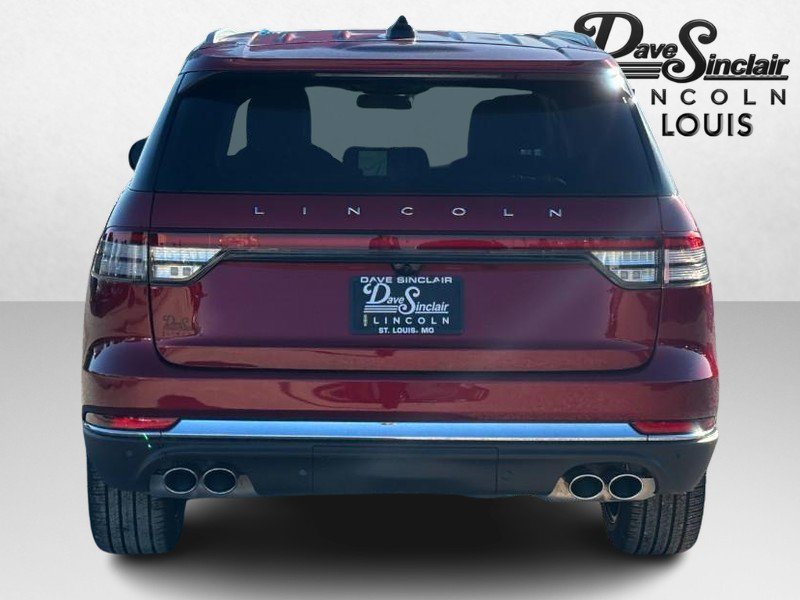 New 2027 Lincoln Aviator AWD image 4