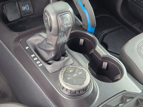 Used 2024 Ford Bronco Black Diamond image 26