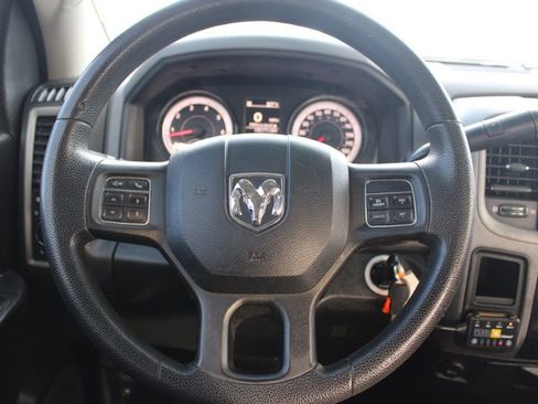 Used 2015 RAM 1500 Express image 25