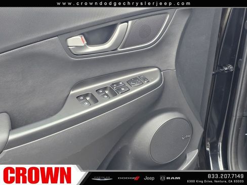 Used 2021 Hyundai Kona Limited w/ Cargo Package image 27