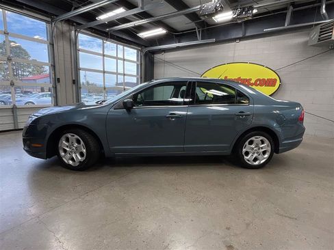Used 2011 Ford Fusion SE w/ 202A Rapid Spec Order Code image 2