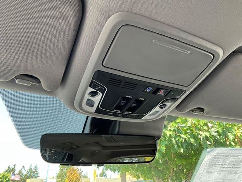 Used 2022 Honda Pilot Elite image 19