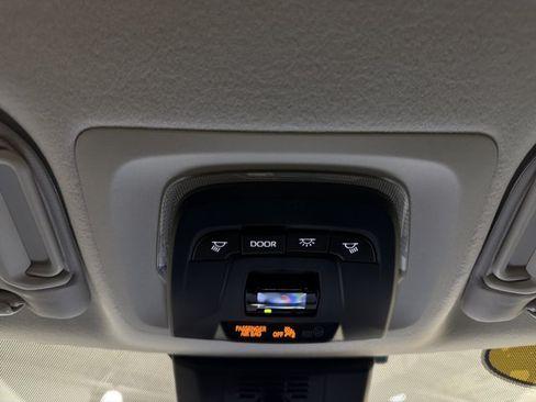 Used 2026 Toyota Corolla LE FWD image 34