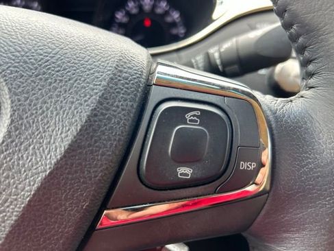 Used 2014 Toyota Avalon XLE FWD image 17