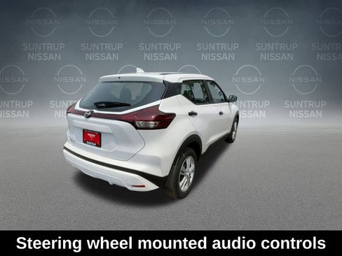 New 2025 Nissan Kicks Play S FWD image 10