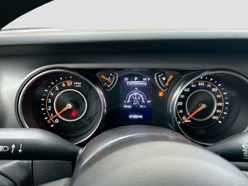 Used 2022 Jeep Wrangler Unlimited Sport AWD/4WD image 37