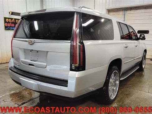 Used 2015 Cadillac Escalade ESV Luxury AWD/4WD image 6