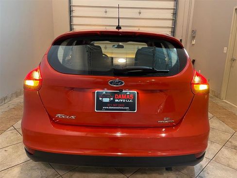 Used 2015 Ford Focus SE FWD image 43