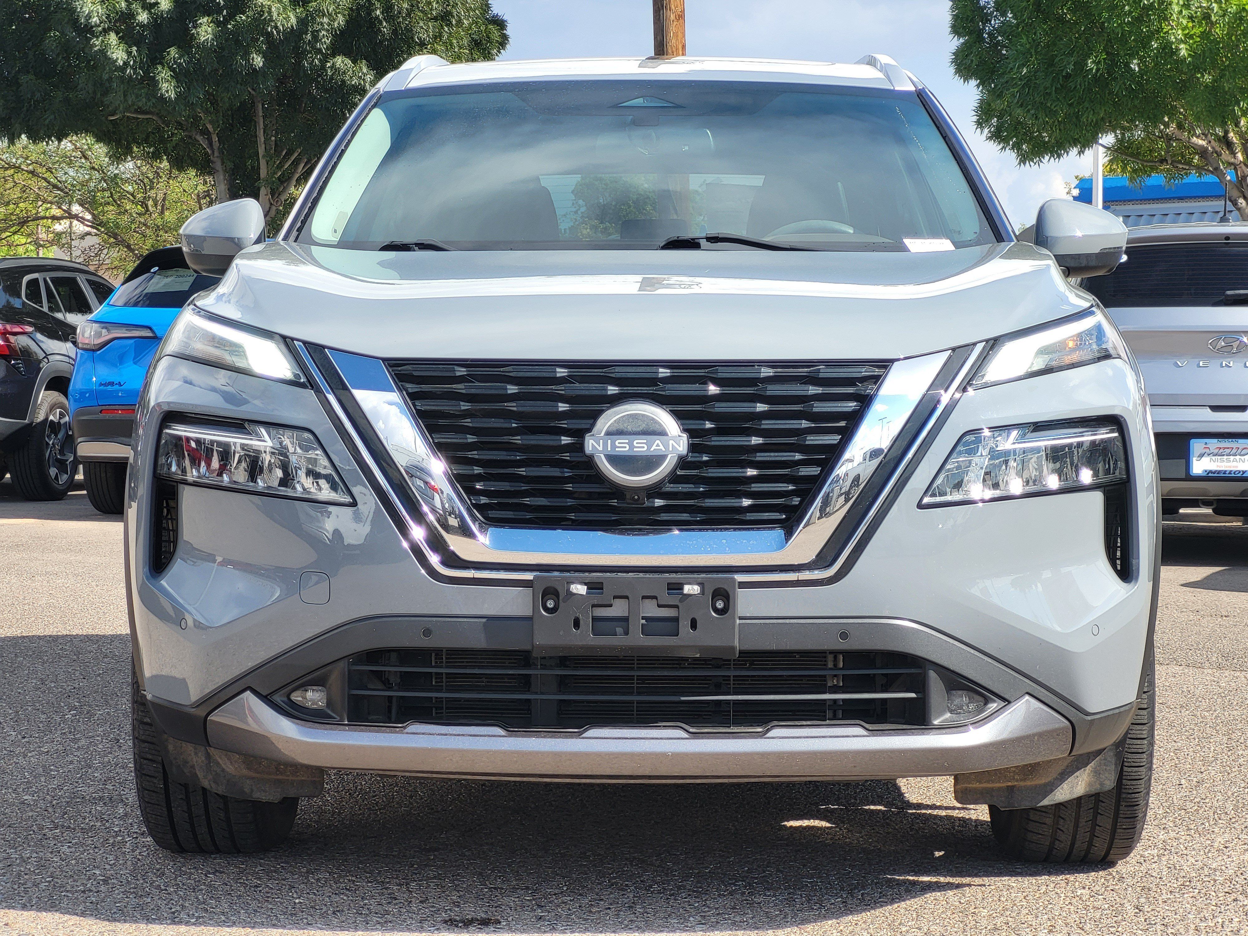 Certified 2022 Nissan Rogue SL w/ SL Premium Package AWD/4WD image 2