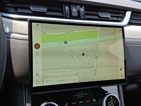 Certified 2025 Jaguar F-PACE R-Dynamic S image 17