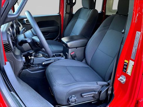 Used 2022 Jeep Wrangler Unlimited Sport AWD/4WD image 8