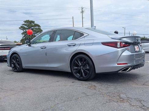 Used 2022 Lexus ES 350 F Sport image 3