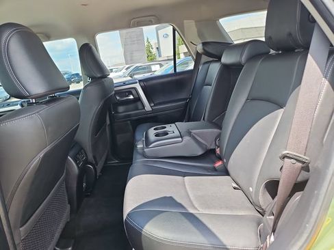 Used 2022 Toyota 4Runner TRD Sport AWD/4WD image 27