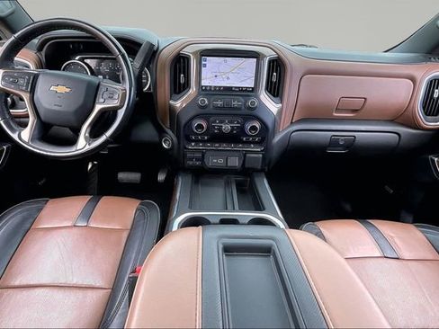Used 2022 Chevrolet Silverado 2500 High Country w/ Technology Package image 7