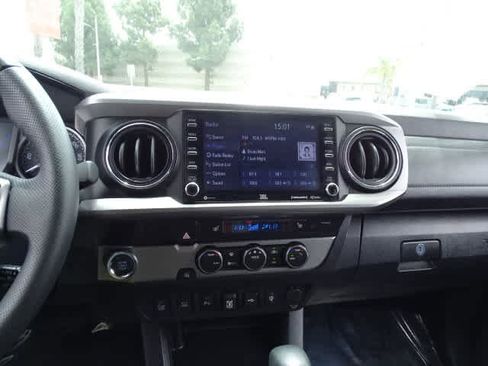 Used 2022 Toyota Tacoma Limited RWD image 28