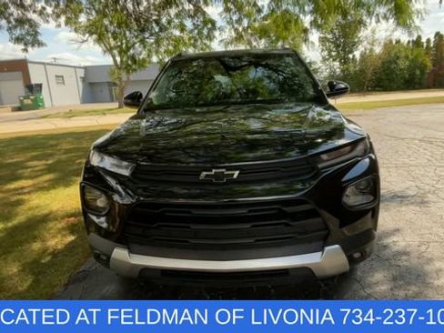 Certified 2021 Chevrolet TrailBlazer LT w/ Convenience Package FWD image 3