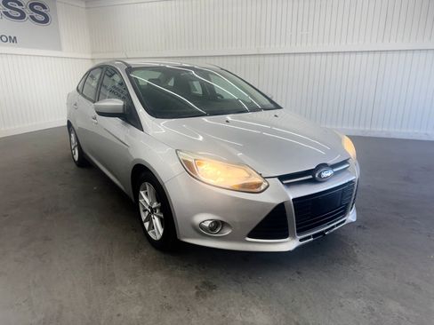Used 2012 Ford Focus SE image 3