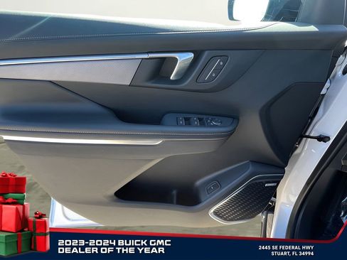 New 2025 Buick Enclave Sport Touring w/ Super Cruise Package image 23