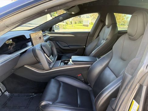 Used 2021 Tesla Model S Plaid image 25