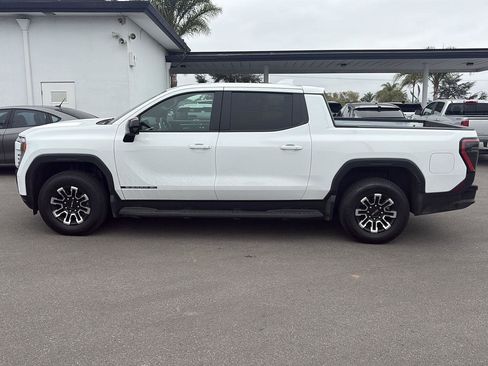 Used 2026 GMC Sierra EV Elevation image 8