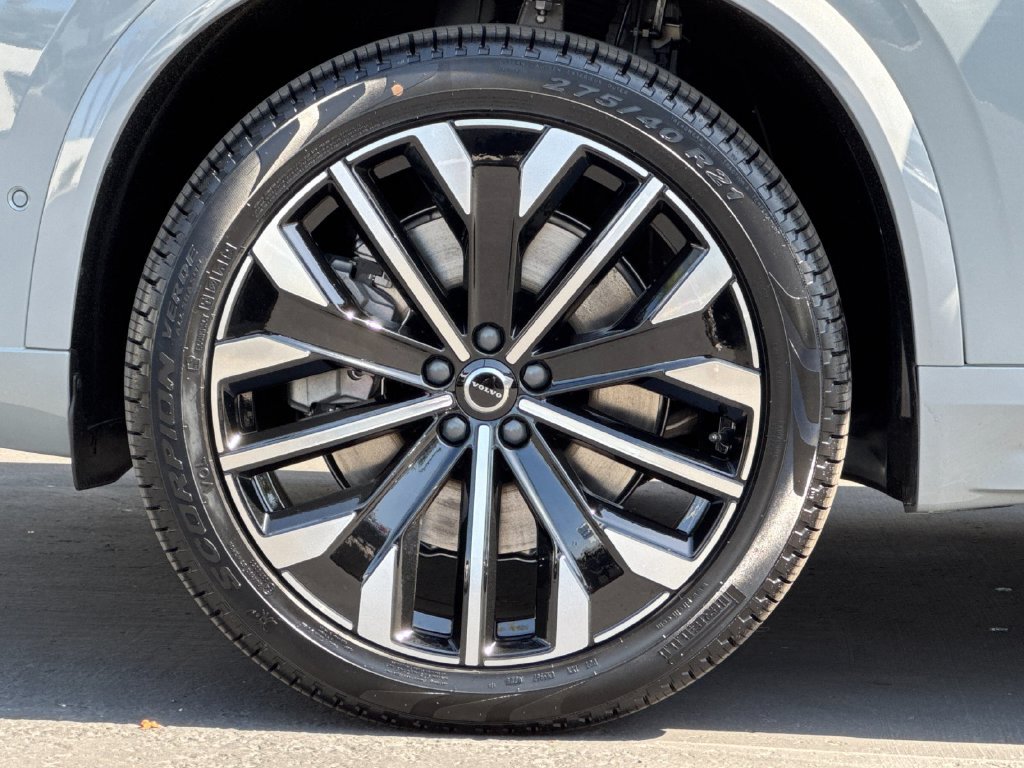 New 2026 Volvo XC90 T8 Plus AWD/4WD image 26