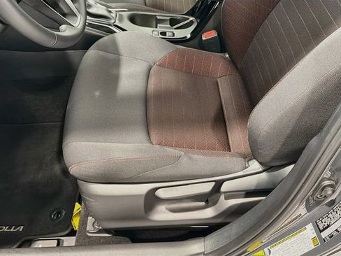 Used 2025 Toyota Corolla SE FWD image 16