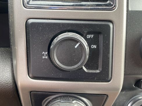 Used 2018 Ford F150 King Ranch w/ Equipment Group 601A Luxury image 25